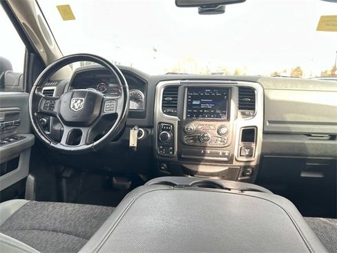 Used 2019 RAM 1500 Big Horn image 15
