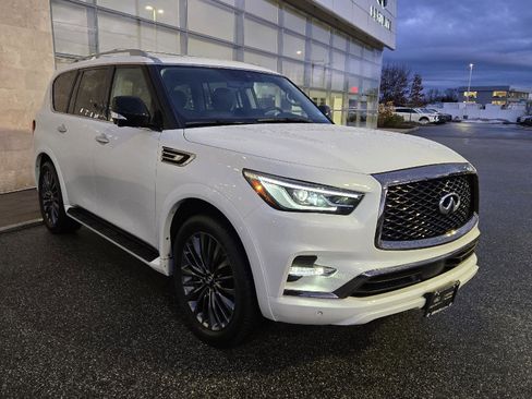 Certified 2024 INFINITI QX80 Premium Select w/ Cargo Package image 17