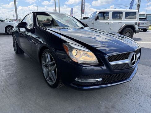 Used 2014 Mercedes-Benz SLK 250 image 3