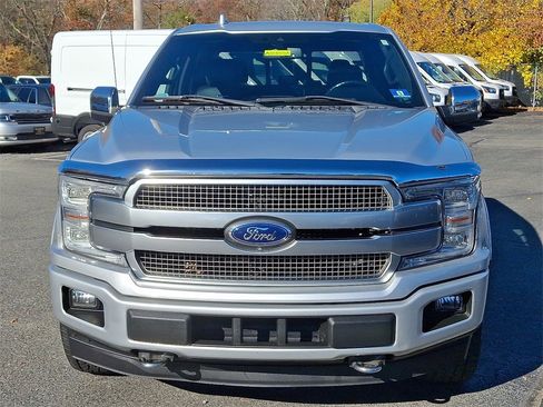 Certified 2018 Ford F150 Platinum w/ Equipment Group 701A Luxury image 3