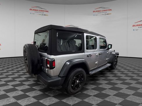 Used 2018 Jeep Wrangler Unlimited Sport S AWD/4WD image 7