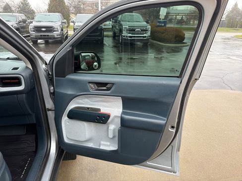 Certified 2024 Ford Maverick XLT w/ XLT Luxury Package image 30