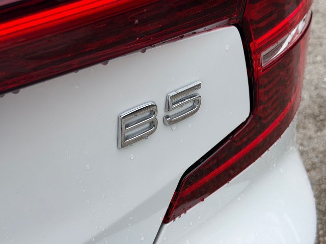 Used 2024 Volvo S60 B5 Core w/ Climate Package FWD image 14