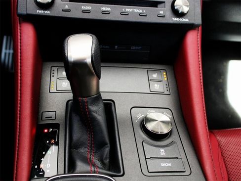 Used 2016 Lexus RC 200t image 21