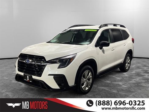 Used 2023 Subaru Ascent 8-Passenger image 9