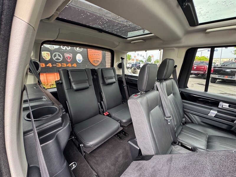 Used 2016 Land Rover LR4 HSE Silver Edition AWD/4WD image 54