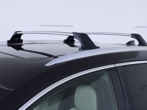 Used 2018 Cadillac XT5 Luxury w/ Driver Awareness Package image 12