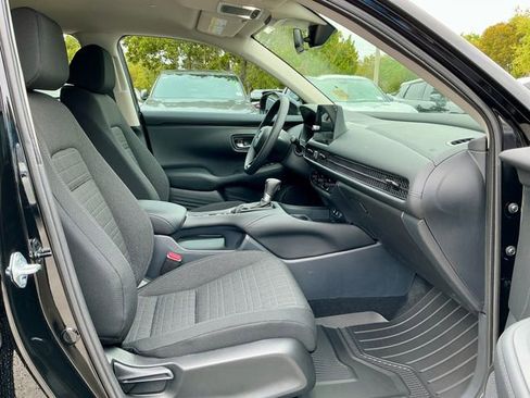 New 2026 Honda HR-V LX image 11