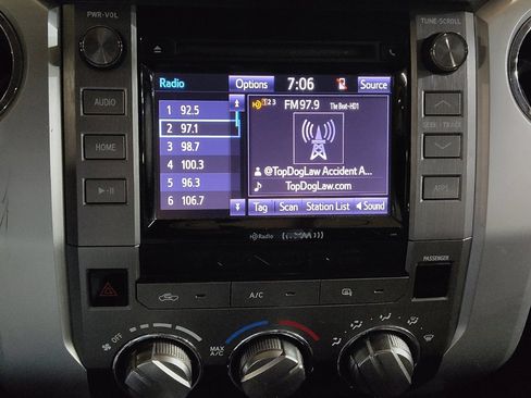 Used 2015 Toyota Tundra SR5 image 25