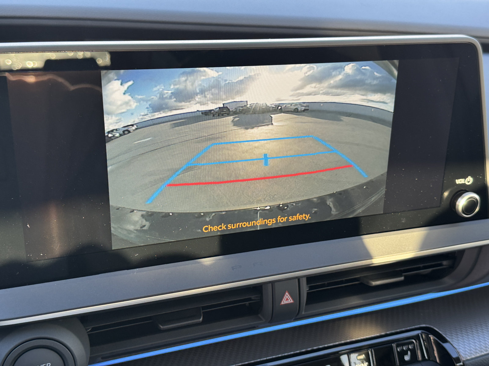 New 2027 Toyota Prius XLE FWD image 6
