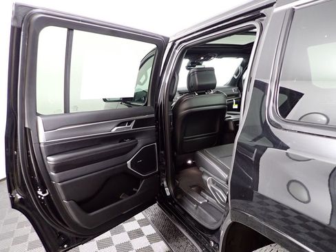 New 2026 Jeep Grand Wagoneer 4WD w/ Quick Order Packge 29V Upland image 38