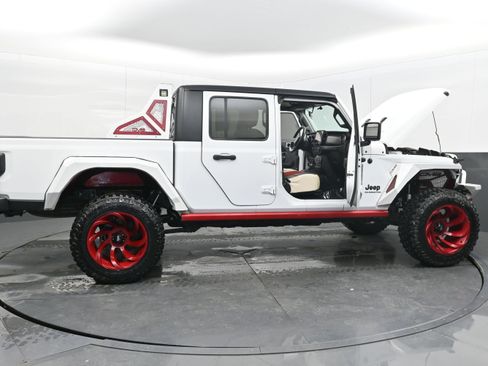 Used 2020 Jeep Gladiator Sport w/ Quick Order Package 24S AWD/4WD image 42