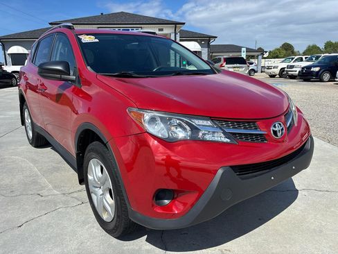Used 2015 Toyota RAV4 LE image 2