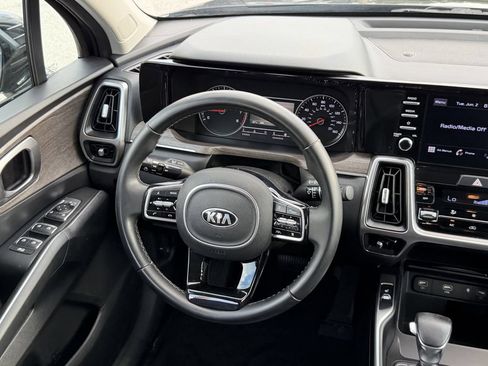 Used 2021 Kia Sorento EX FWD image 11