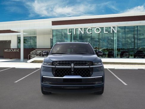 New 2026 Lincoln Navigator L Reserve w/ Jet Appearance Package AWD/4WD image 6
