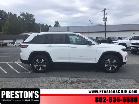 Used 2024 Jeep Grand Cherokee Limited 4xe AWD/4WD image 6