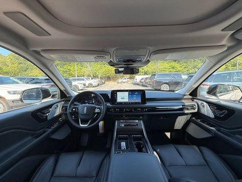 New 2025 Lincoln Aviator Reserve w/ Equipment Group 201A image 5