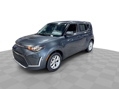 Used 2024 Kia Soul LX w/ Option Group 015 FWD image 5