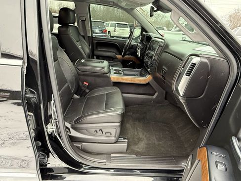 Used 2017 Chevrolet Silverado 1500 LTZ w/ Sport Package image 26