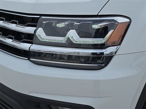 Used 2018 Volkswagen Atlas SE image 35