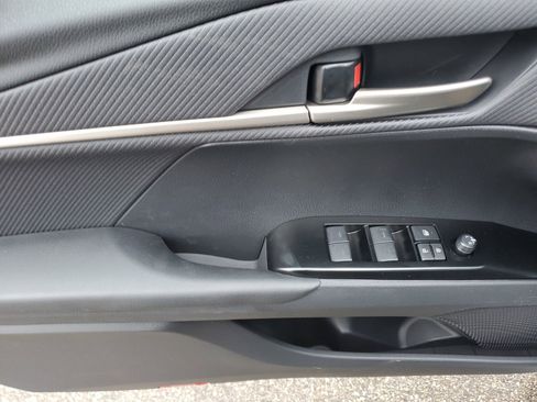 New 2026 Toyota Camry SE image 19