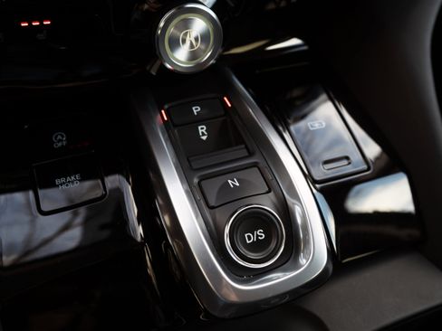 Used 2023 Acura MDX SH-AWD w/ Technology Package image 32