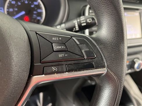 Used 2021 Nissan Kicks S FWD image 22