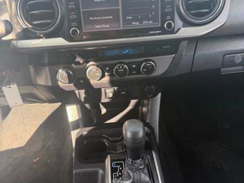 Used 2021 Toyota Tacoma SR5 image 11