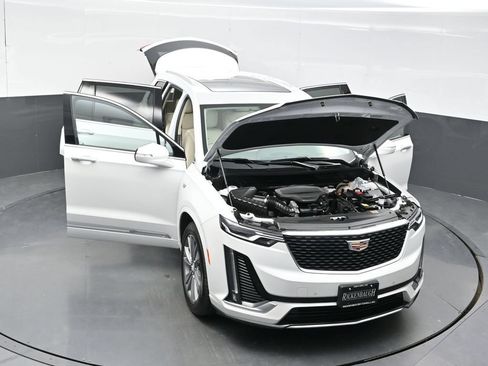 Certified 2024 Cadillac XT6 Premium Luxury w/ LPO, Floor Liner Package AWD/4WD image 44
