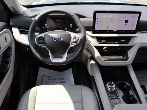 New 2026 Ford Explorer Active w/ Active Comfort Package AWD/4WD image 5