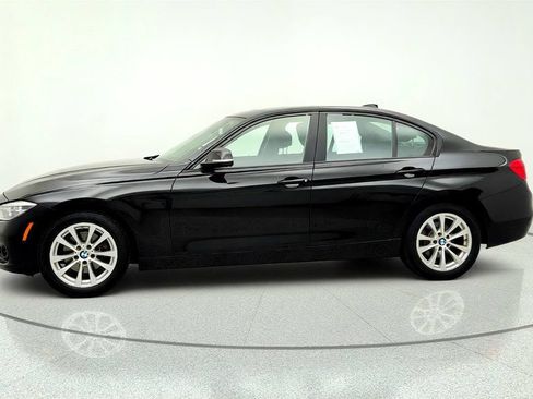 Used 2018 BMW 320i xDrive Sedan w/ Convenience Package AWD/4WD image 8