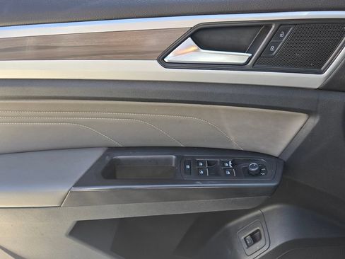 Certified 2023 Volkswagen Atlas SEL AWD/4WD image 30