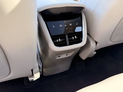 New 2025 Volvo EX90 Ultra AWD/4WD image 31