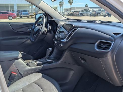 Used 2020 Chevrolet Equinox LT w/ Sport Edition image 26