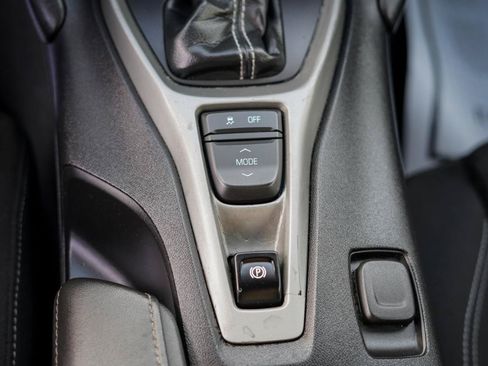 Used 2020 Chevrolet Camaro LT RWD image 14