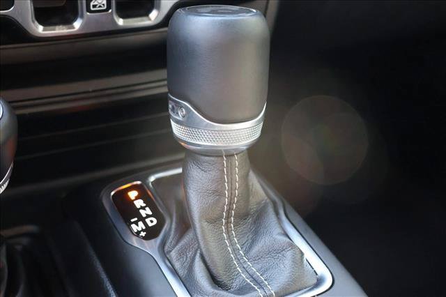Used 2023 Jeep Wrangler Unlimited Sahara w/ Cold Weather Group AWD/4WD image 21