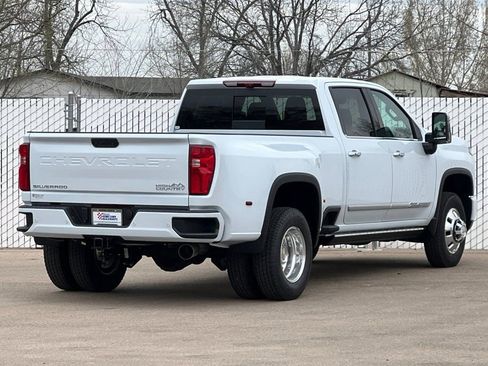 New 2026 Chevrolet Silverado 3500 High Country w/ High Country Premium Package AWD/4WD image 4