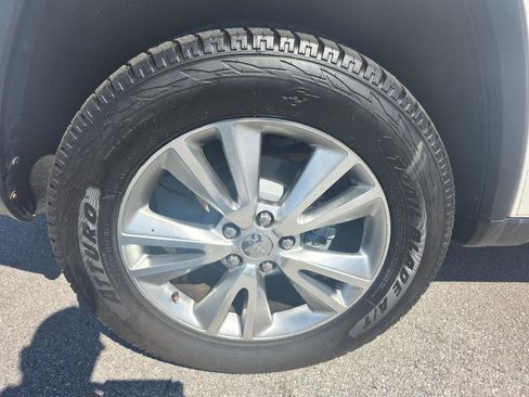 Used 2012 Jeep Grand Cherokee Laredo RWD image 20