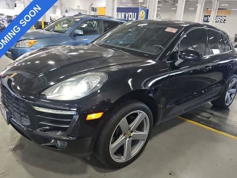 Used 2018 Porsche Macan AWD/4WD image 1
