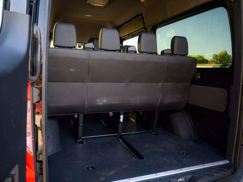 Used 2019 Mercedes-Benz Sprinter 2500 image 24