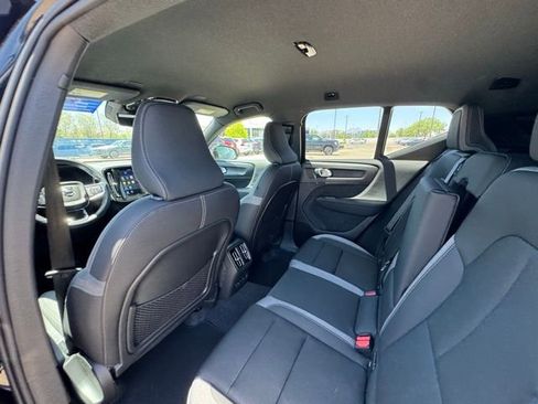 New 2025 Volvo EX40 Core w/ Climate Package image 16