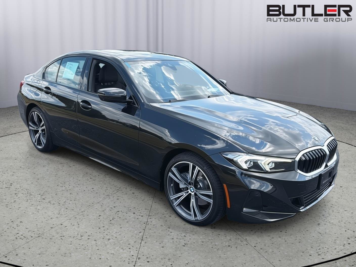 Used 2023 BMW 330i Sedan w/ Premium Package RWD image 8