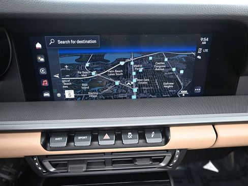 Certified 2022 Porsche 911 Carrera image 19