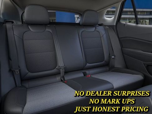 New 2026 Chevrolet Trax LT w/ Driver Confidence Package FWD image 17
