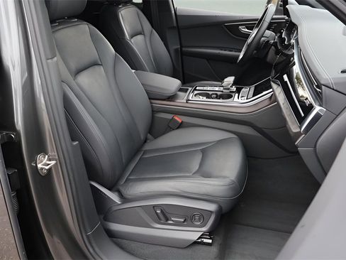 Used 2023 Audi Q7 2.0T Premium Plus w/ Premium Plus Package image 13