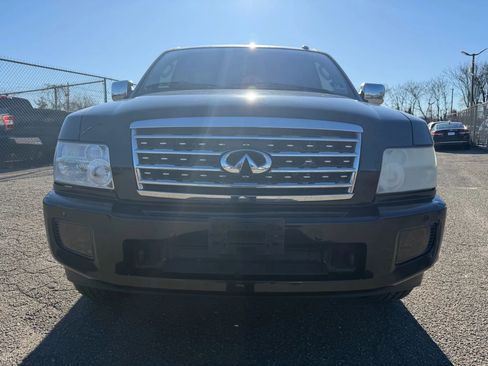 Used 2010 INFINITI QX56 4WD w/ Technology Pkg image 2