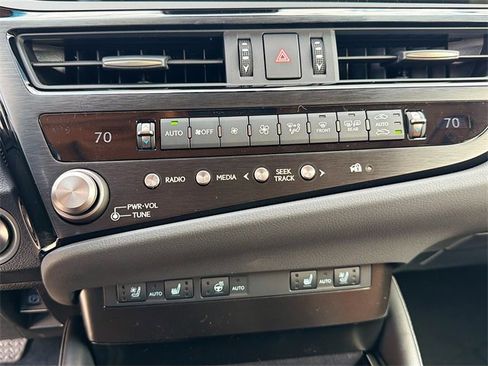 New 2025 Lexus ES 350 w/ Premium Package image 34