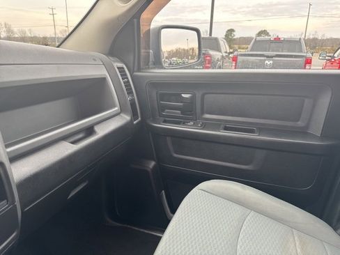 Used 2018 RAM 1500 Express w/ Express Value Package image 28