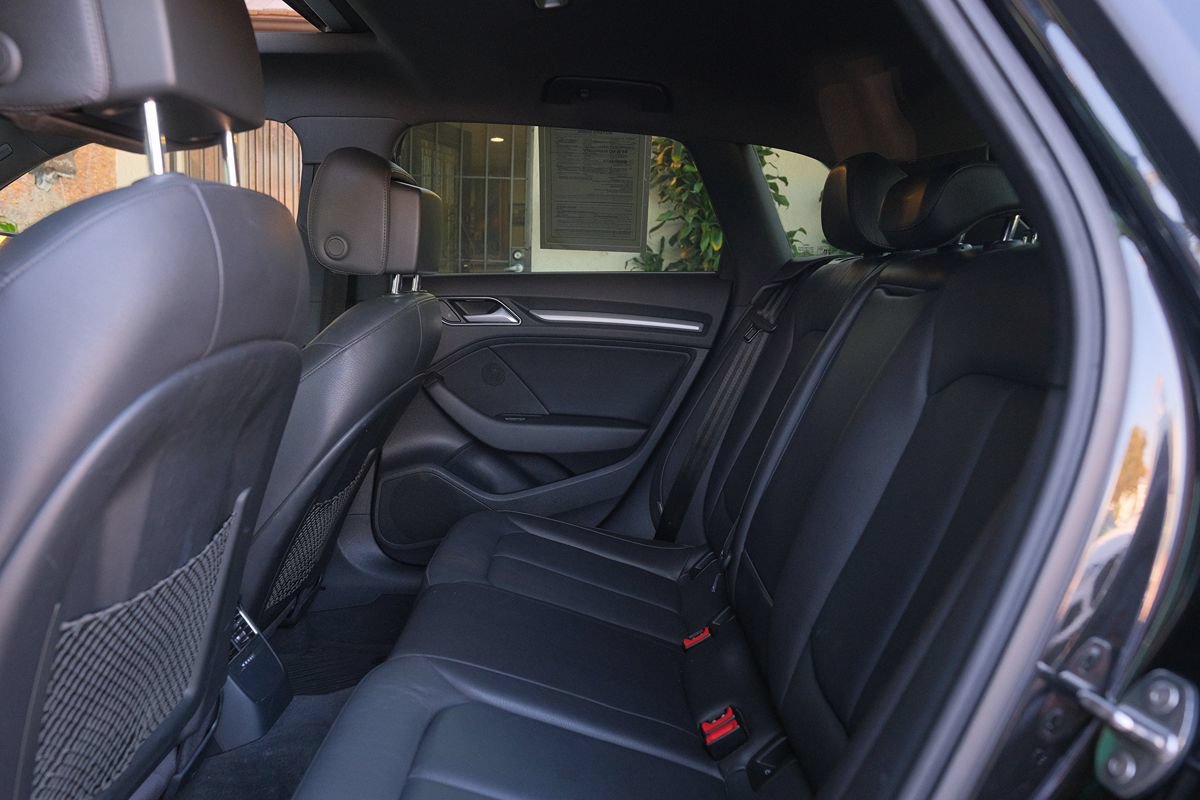 Used 2018 Audi A3 e-tron Premium FWD image 35