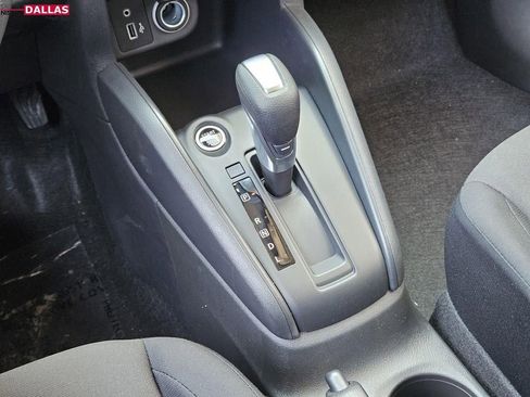 New 2025 Nissan Kicks Play S image 16